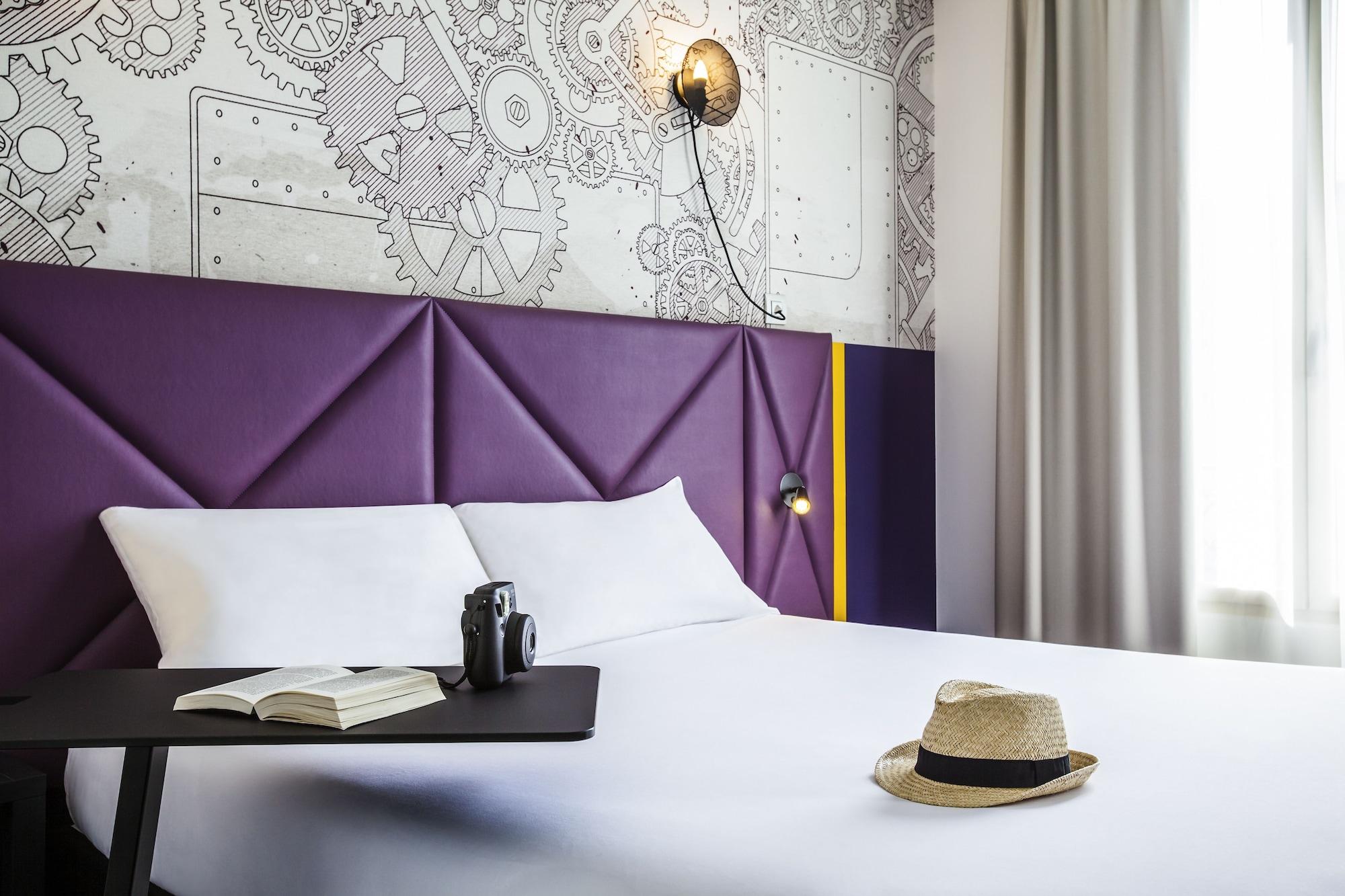 Ibis Styles Paris Mairie De Clichy Hotell Exteriör bild